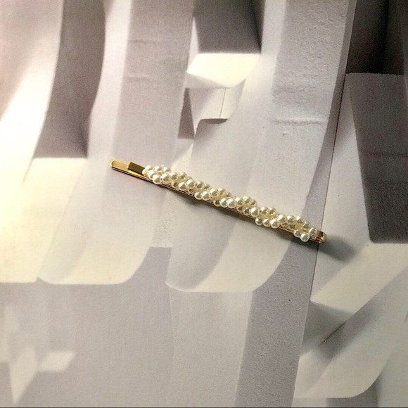 🆕 Pearl Hairpins - Picture 4 of 4